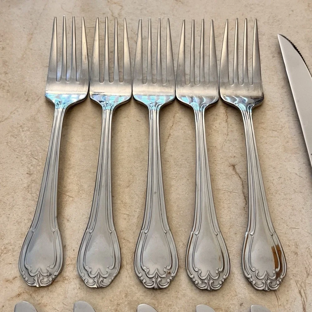 Reed & Barton Stainless 27 Pc Lady Hamilton Flatware 5 Place Setting Discontinue